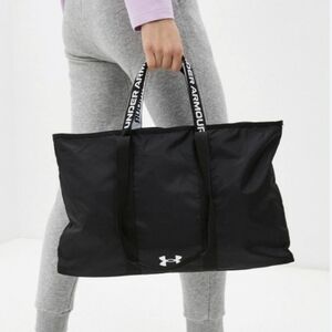 Under Armour Black Graphic Logo Nylon Favorite Tote Gym Bag